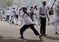 Tidak hanya di Indonesia, sebelumnya demo serupa juga terjadi di sejumlah negara di Timur Tengah dan Afrika. Dubes AS untuk Libya bahkan tewas akibat demo tersebut.