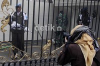 Kesiagakan dilakukan karena Istana Wapres berada tepat disamping Kedubes AS.