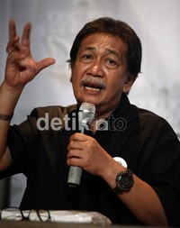 Aktor senior Deddy Mizwar turut mendukung.