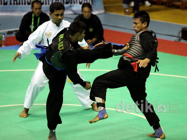 Pesilat Jatim Amrullah Melaju ke Final