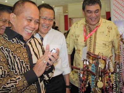 Konferensi The 3rd Muslim World BIZ 2012