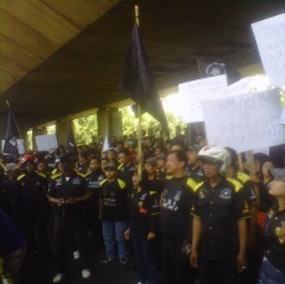 Dinkes Jabar Didemo, Jalan Pasteur Ditutup