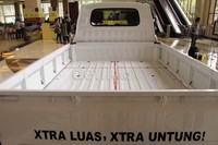 Suzuki Mega Carry Xtra memiliki ukuran bak yang luas.