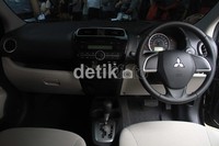 Untuk harganya, Mitsubishi memastikan akan melahirkan mobil ini dengan harga Rp 139-165 jutaan.
