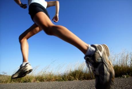 Nutrisi yang Dibutuhkan Agar Tak Cepat Lelah Saat Jogging