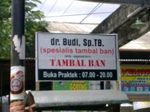 Dokter Spesialis Tambal Ban