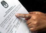 Warga Terima Surat C-6 untuk Mencoblos