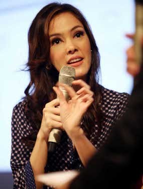 Jadi Duta Taiwan Excellence 2012 Lagi, Cathy Sharon Kenalkan Kebaya