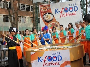 Bimbimbab Jumbo Meriahkan K-Food Festival