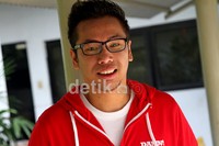Sammy Simorangkir saat ditemui usai acara DahSyat yang digelar di Studio RCTI, Kebon Jeruk, Jakarta Barat, Selasa (18/9/2012). (Gusmun/detikHot).