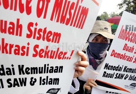 Demo Konjen Amerika di Medan, Mahasiswa Blokir Jalan