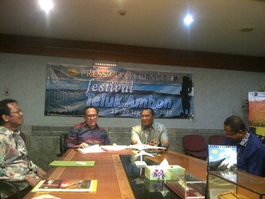 Ambon Menggeliat di Pesta Teluk Ambon 2012