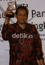 CT dan Jokowi Raih Soegeng Sarjadi Award