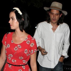 Katy Perry Ajak John Mayer Tinggal Bareng?