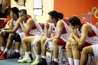 Tim favorit sekaligus juara bertahan, DKI Jakarta, gagal melaju ke final setelah kalah dramatis dari Jabar (83-88) di babak semifinal. Kekalahan ini membuat DKI Jakarta gagal mengirim wakilnya ke final karena sebelumnya tim putri juga kandas dikalahkan Kalimantan Timur (41-54).