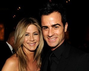 Jennifer Aniston Larang Sang Ibu Datang ke Pernikahannya