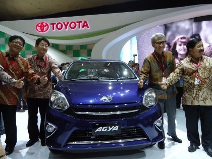 Mobil Murah Toyota Tarik Perhatian di Kemayoran
