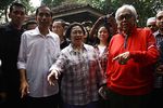 Jokowi Antar Mega Nyoblos