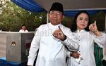 Nara Nyoblos Bareng Istri