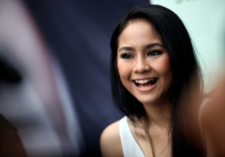 Tinggal di Inggris, Gita Gutawa Masak dan Cuci Baju Sendiri