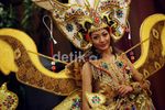 Liza Elly Siap Berlaga di Miss International 2012