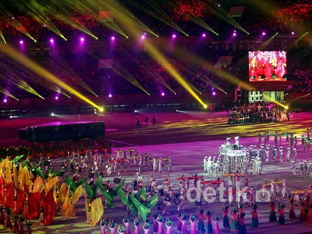 Penutupan PON Berlangsung Meriah