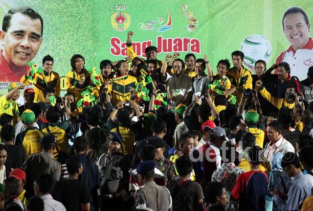 Kaltim Rebut Emas Sepakbola PON