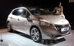Hatchback Hijau Peugeot