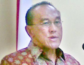 Golkar: Ical Bukan Capres Iwak Peyek