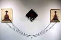 Karya Albert Yonathan bertema Two Stupas for The Absolute Mind.
