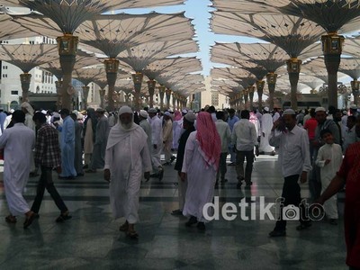 Masjid Nabawi Usai Salat Jumat
