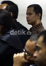 Dhana Jalani Sidang Lanjutan
