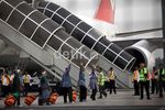 Jamaah Haji Embarkasi Jakarta Diberangkatkan