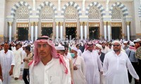 Menjelang kedatangan jamaah haji, Masjid Nabawi mulai dipenuhi umat muslim.