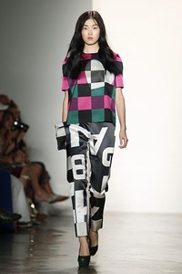 Alexandre Herchcovitch, Spring/Summer 2013. New York Fashion Week 2013. [Foto: Joe Kohen/Getty Images]