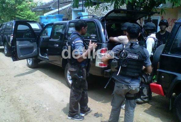 Ini Identitas 2 Terduga Teroris yang Ditangkap di Solo