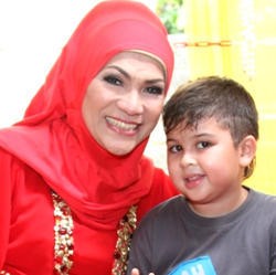 Dorce Ingin Hidup Sendiri Hingga Akhir Hayatnya