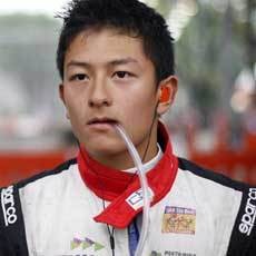 Rio Start dari Posisi 16 di Feature Race