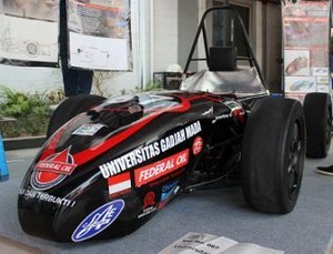 Mobil Balap UGM Hadir di IIMS