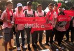 Pria-pria Berbaju Pink di SM Town Jakarta