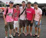 Pria-pria Berbaju Pink di SM Town Jakarta