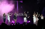 Aksi The Boys SNSD di SM Town Jakarta
