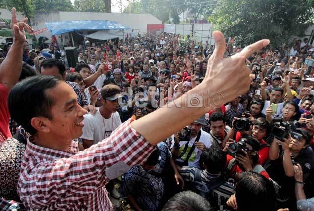 Tidak Terbukti, Jokowi Lolos dari Gugatan Jembatan Rp 10 Miliar