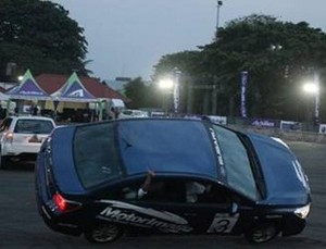 Mengendarai Mobil ala Knight Rider