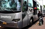 Tabrak Pemotor, TransJ Diamuk Massa