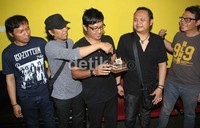 Pada Senin (17/9/2012), penyanyi sekaligus pelawak Andre Taulany berulang tahun ke-38. Pentolan Opera van Java itu pun diberi surprise oleh rekan satu bandnya terdahulu yang membesarkan namanya, Stinky.