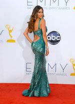 Parade Gaya Artis di Emmy Awards 2012