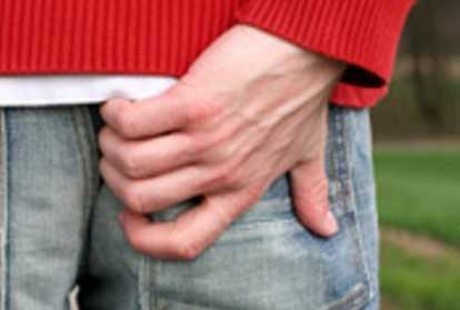 Pria Masuk Unit Gawat Darurat Gara-gara Belut Masuk Pantat