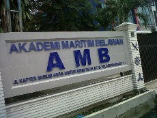 Protes Ujian Akhir, Mahasiswa Akademi Maritim Belawan Mengamuk di Kampus