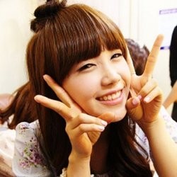 Eunji A Pink Teruskan Jejak Jessica & Luna di Legally Blonde